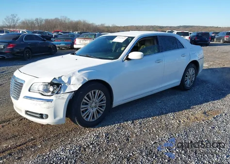 2013 Chrysler 300 Motown from USA, damaged, VIN 2C3CCARG4DH556666
